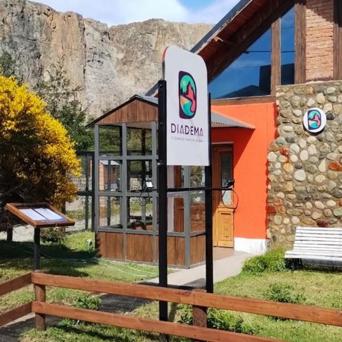 Hotel Lunajuim Ел Чалтен Екстериор снимка